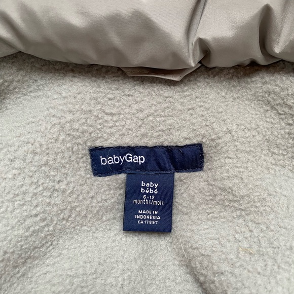 Baby Gap 6-12 month Puffer Jacket - Picture 6 of 6